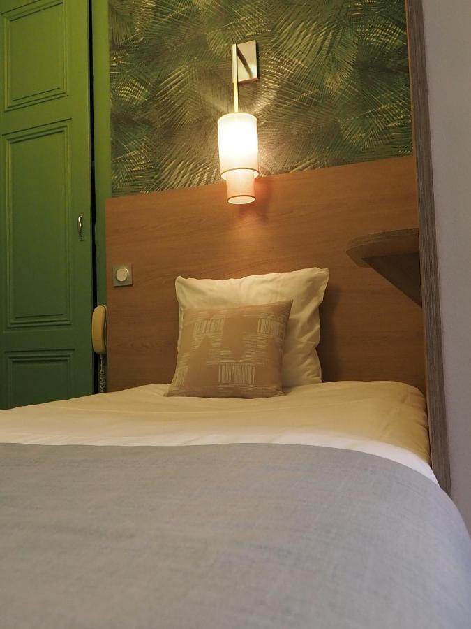 โฮเต็ล ดู โดแฟง Hotel ลียง ภายนอก รูปภาพ