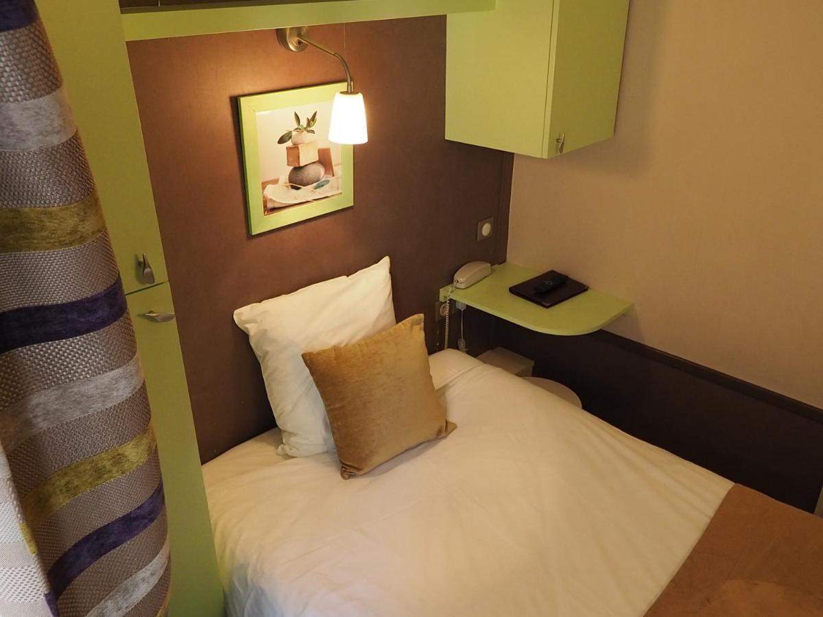 โฮเต็ล ดู โดแฟง Hotel ลียง ภายนอก รูปภาพ